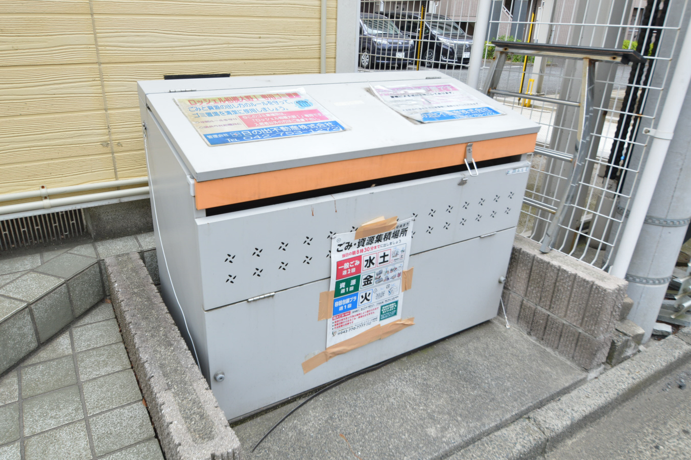 敷地内／建物