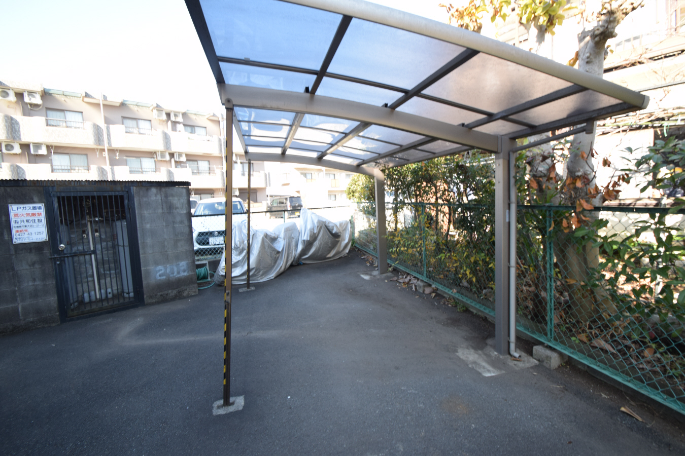 敷地内／建物