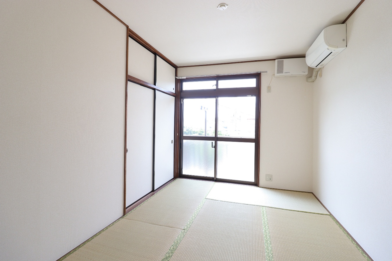 寝室