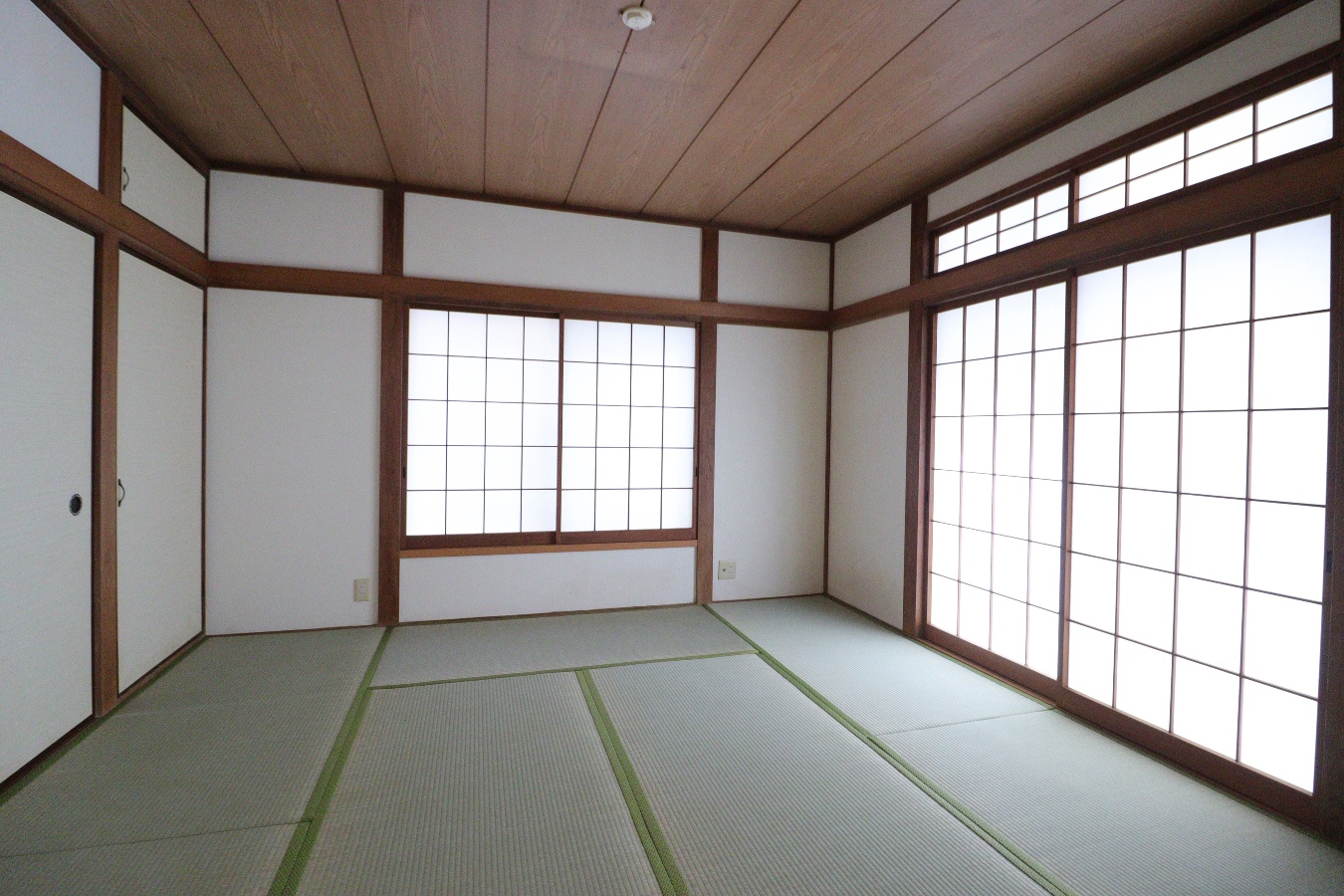 寝室