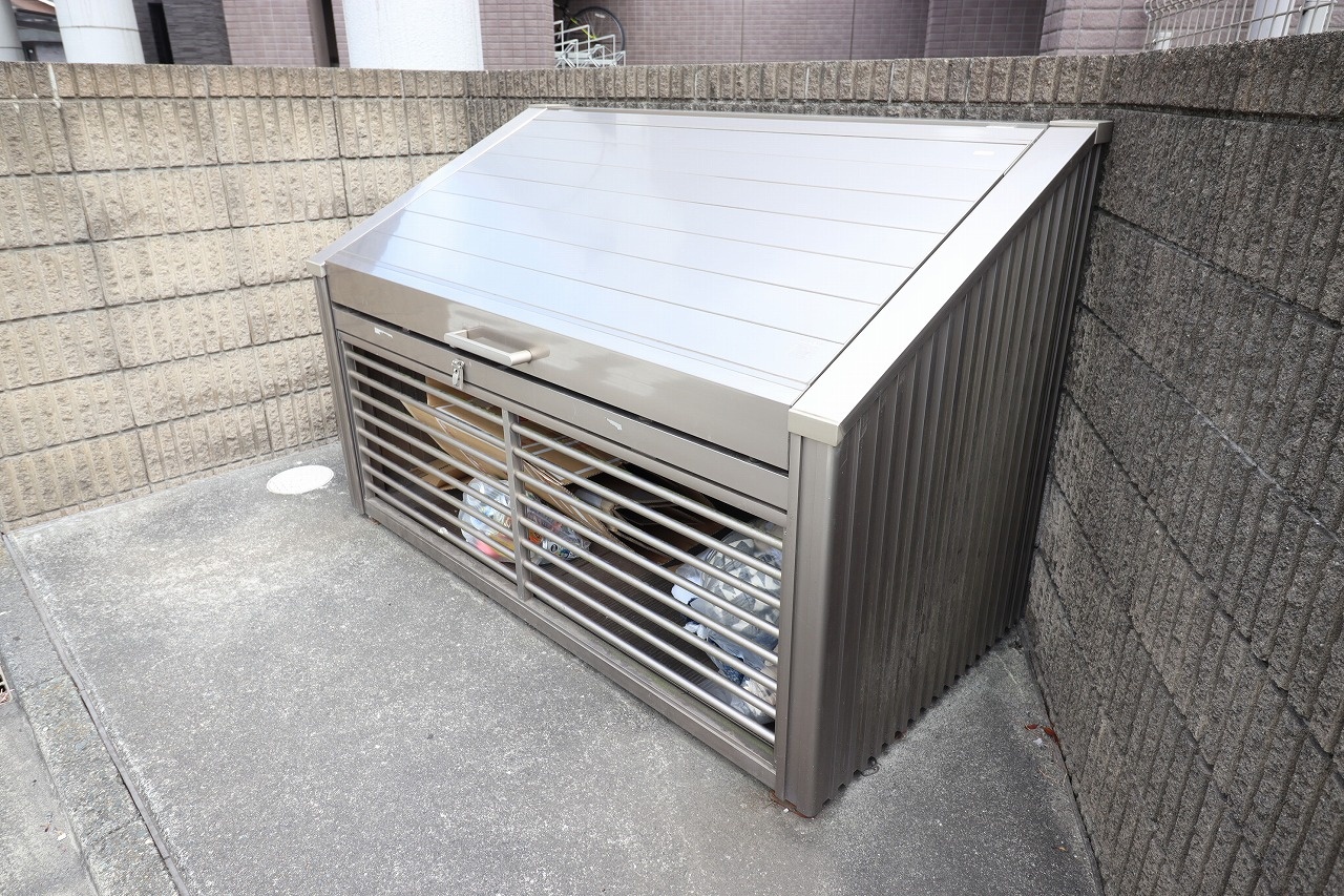 敷地内／建物